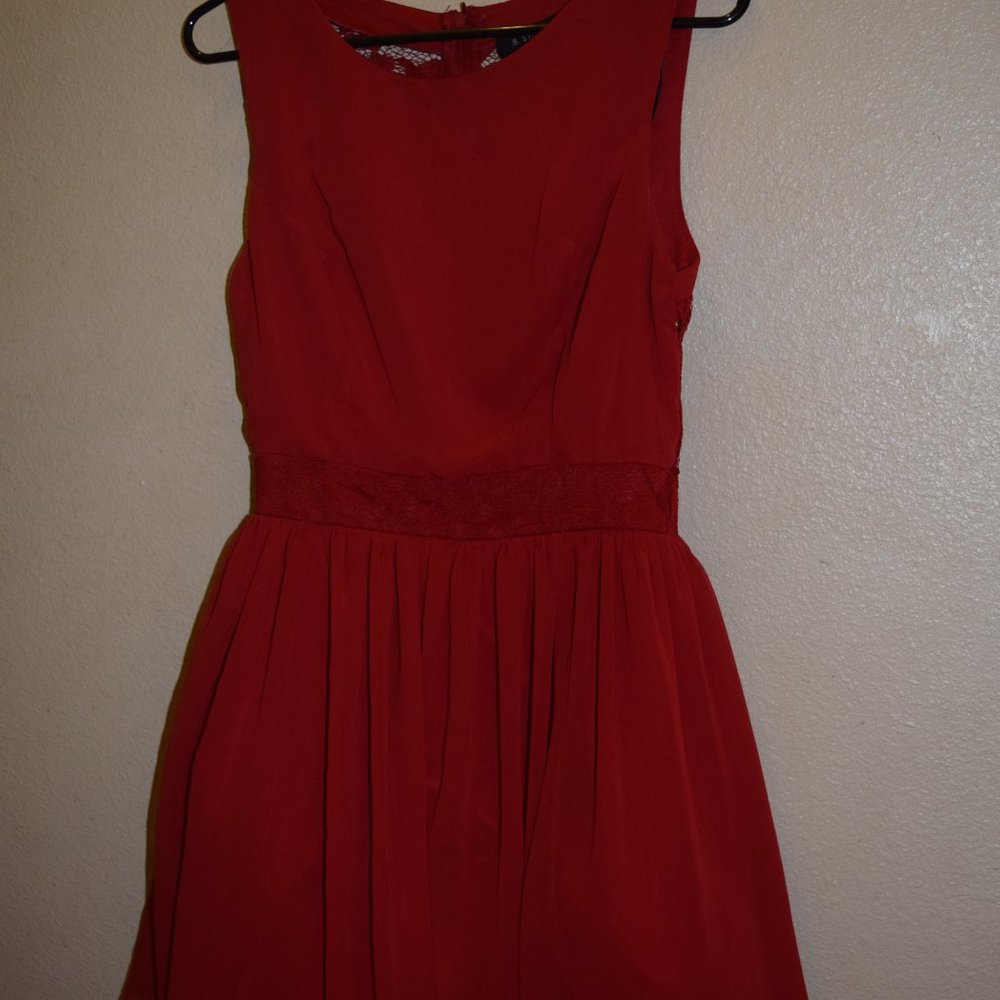 B. Smart cute red lace party dress Size 11 Juniors EUC!